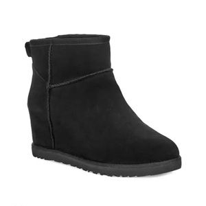 Ugg Black Classic Femme Mini Boot Size 6